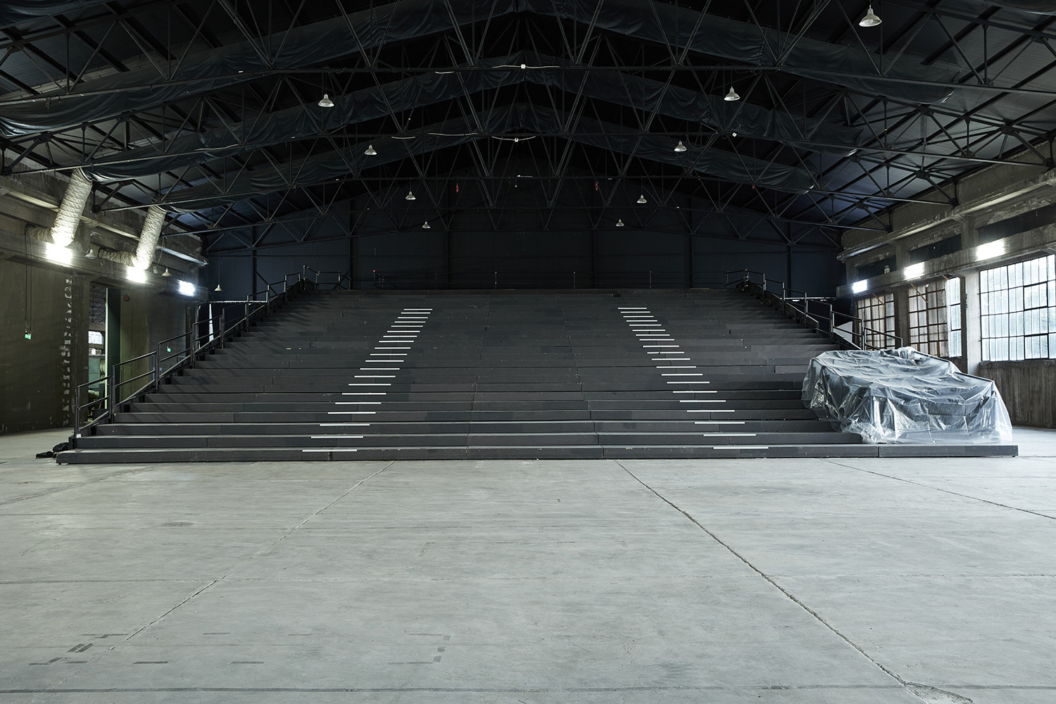 Piraeus 260 tiered seating stage